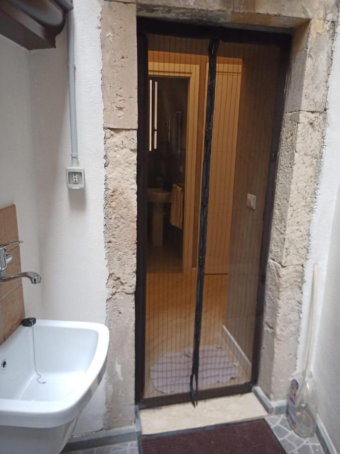 Cortile Pantaleone Holiday Home Catania Luaran gambar